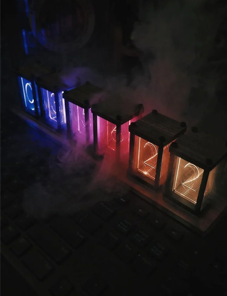 Imagem -04 - Nixie Glow Tube Clock Digital Desktop Decoração Requintado Rgb Ornamentos Silent Digit Ver Faça Você Mesmo Wood Table Criativo Luxo