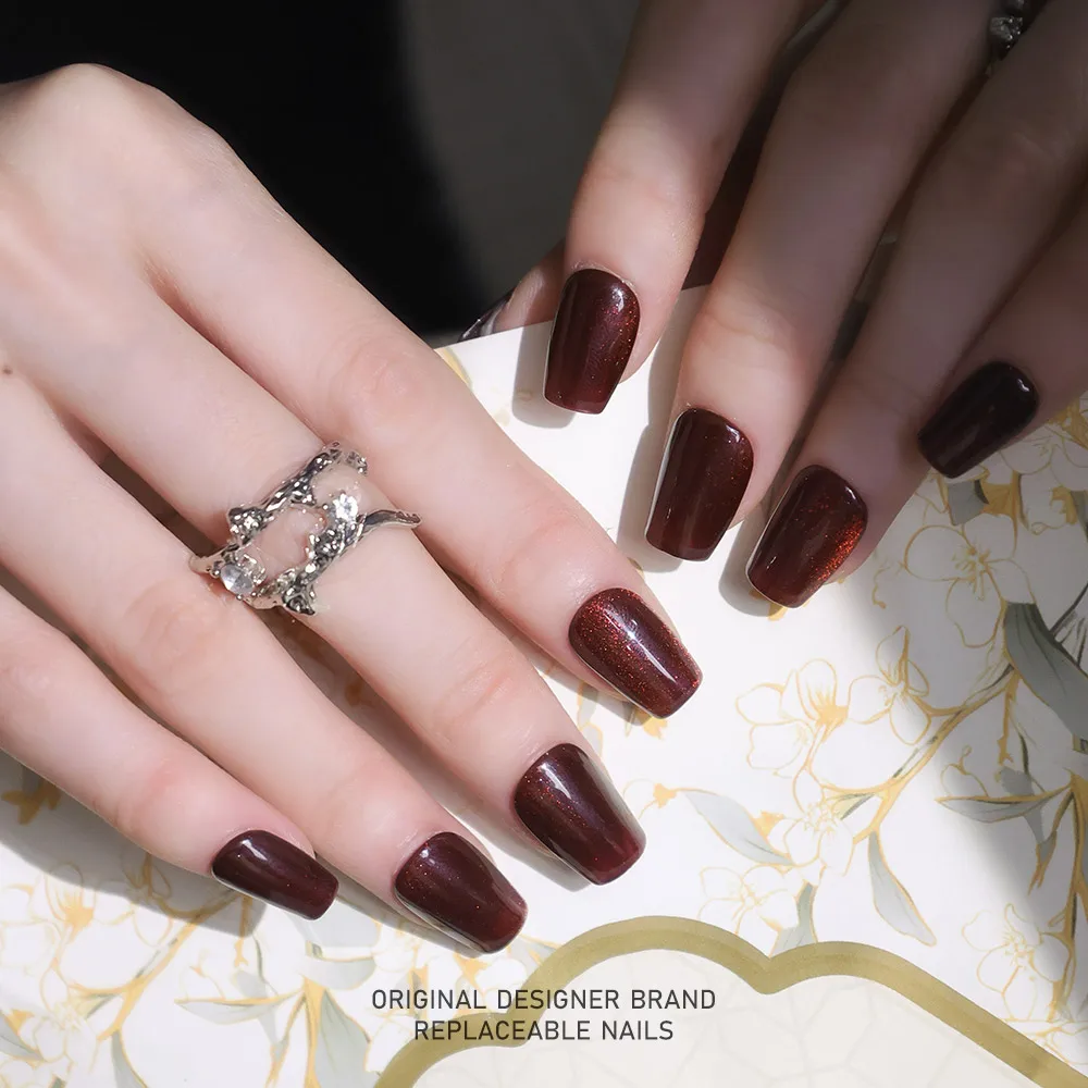 

ZIIIBEYOND Crimson Charm Nail Art is hand-worn, light luxury and versatile fairy nail art ZB46