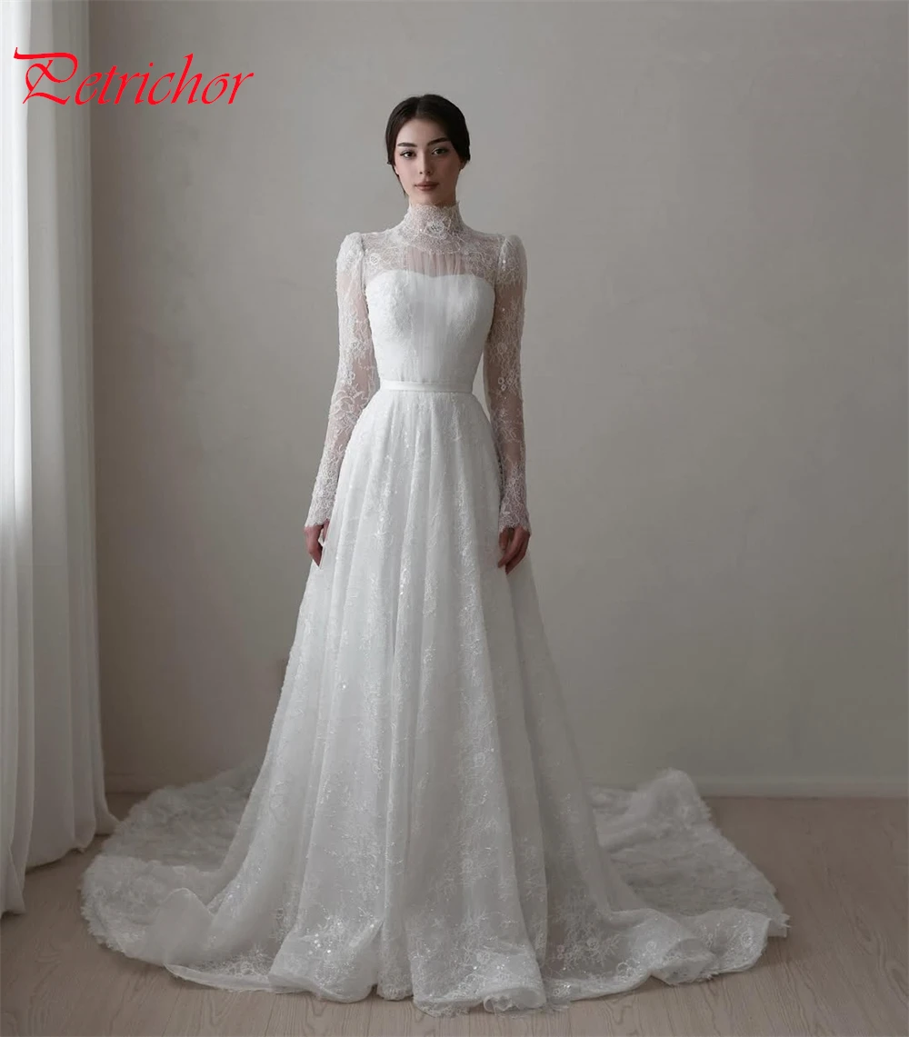 

Customized Simple White Lace Wedding Dress Elegant O-Neck Long Sleeves Bridal Gowns Dreamy A-Line Chapel Train Vestido De Novia