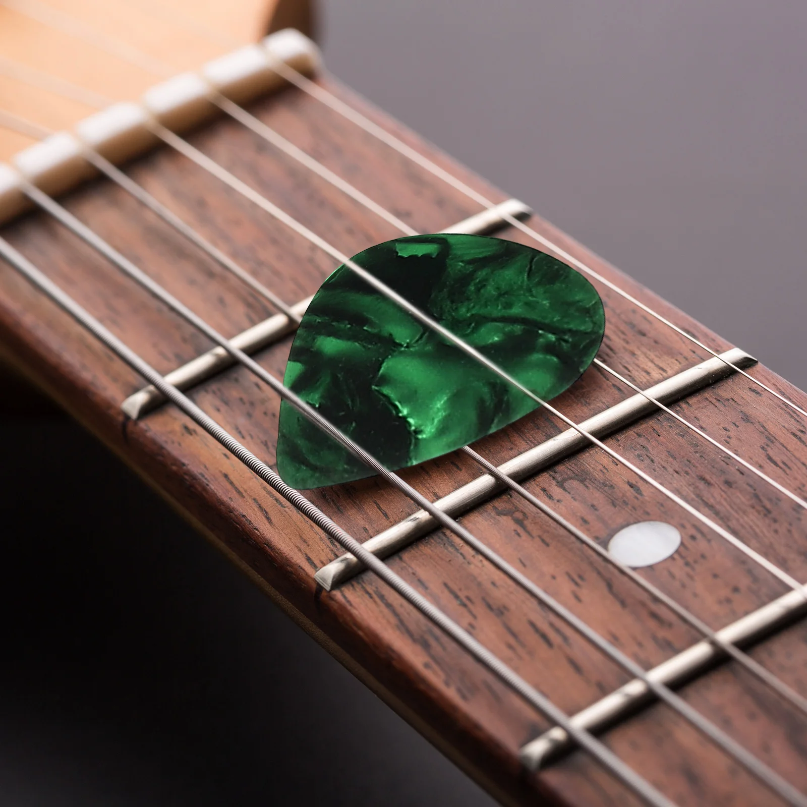 

20pcs Guitar Acoustic Guitar Finger Picks Thick Xylonite Nylon Picks For Strumming Electric Bass Ukulele Bulk Pack
