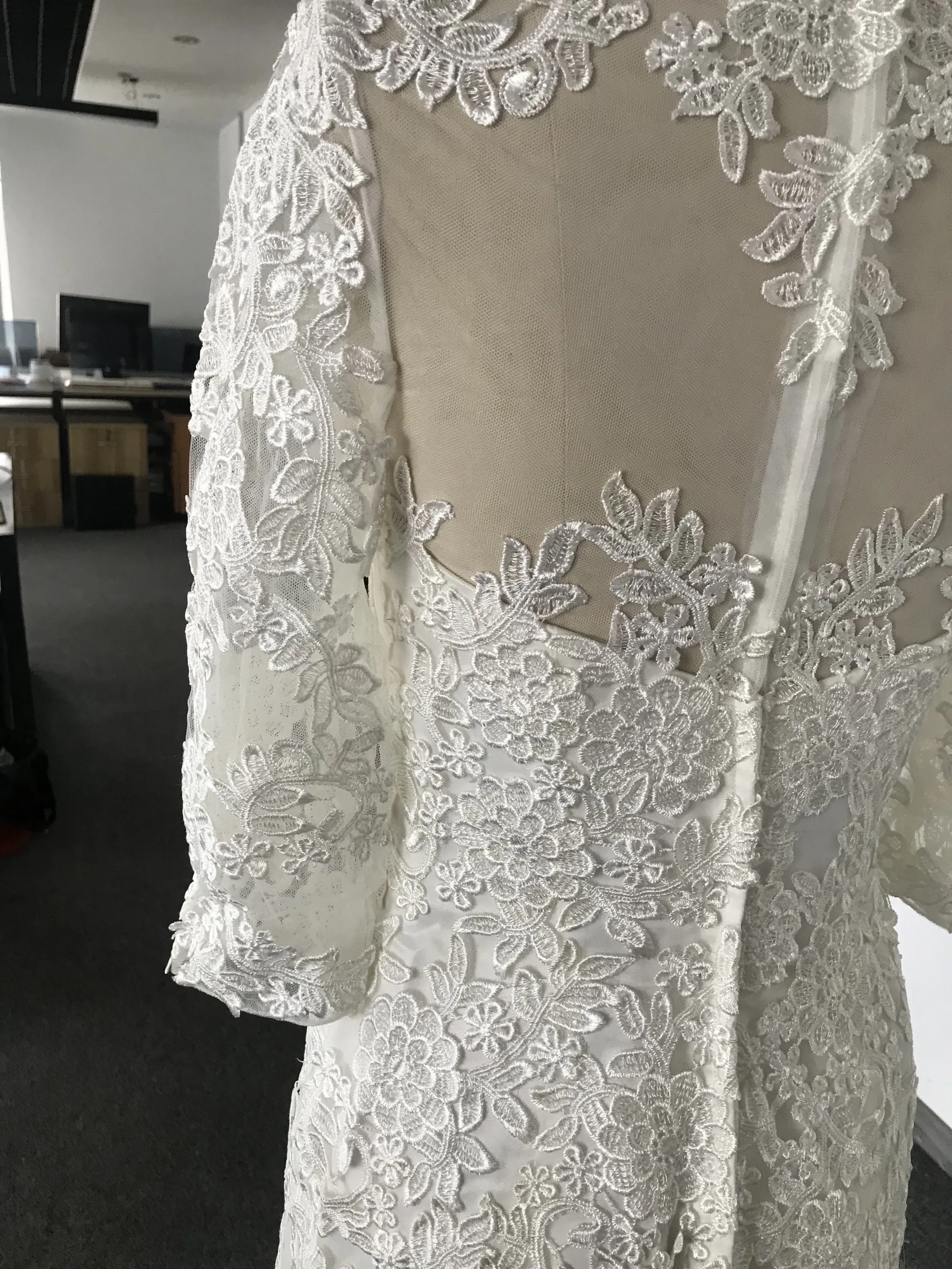 Cloverbridal ستان حفلات الزفاف 2023 Lange Mouwen Korte Kant Schede Bruidsjurk Ready-To-Ship Knielengte Robe de Mariee 8027