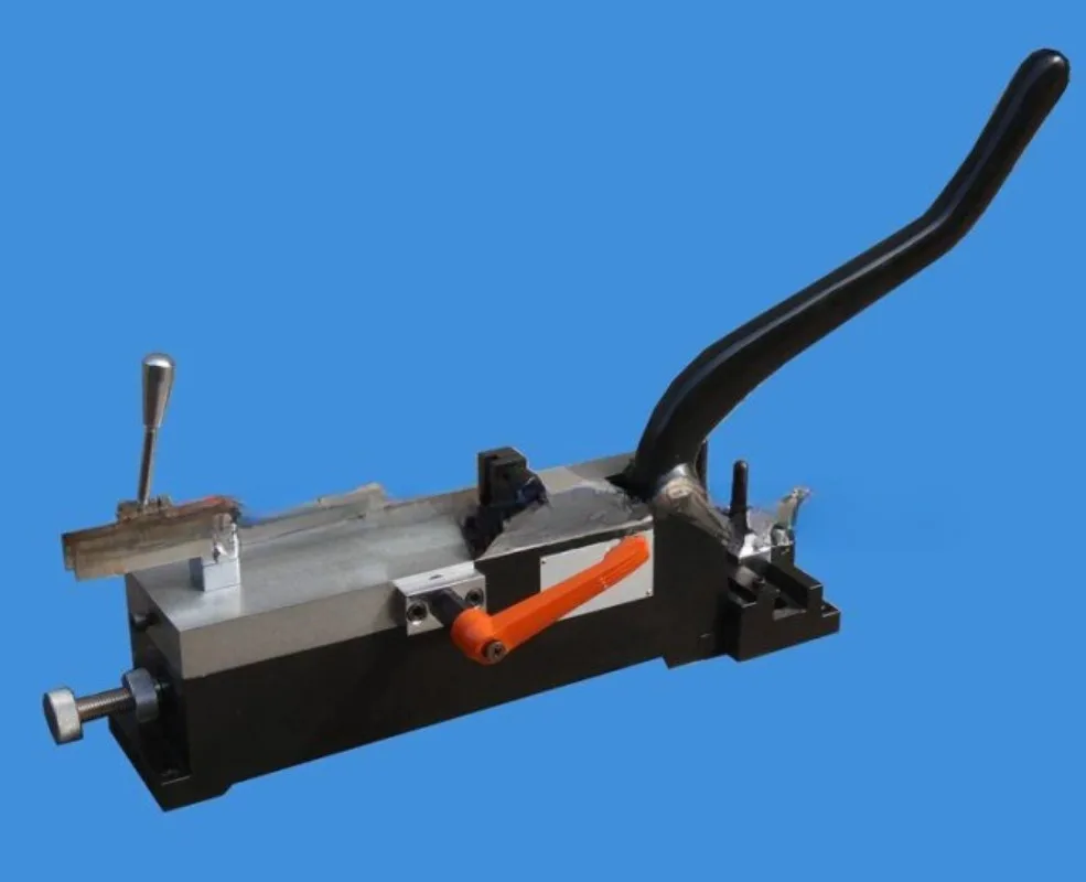 

Hand Die Bender Bending Cutting Machine for Steel Cutting Rule