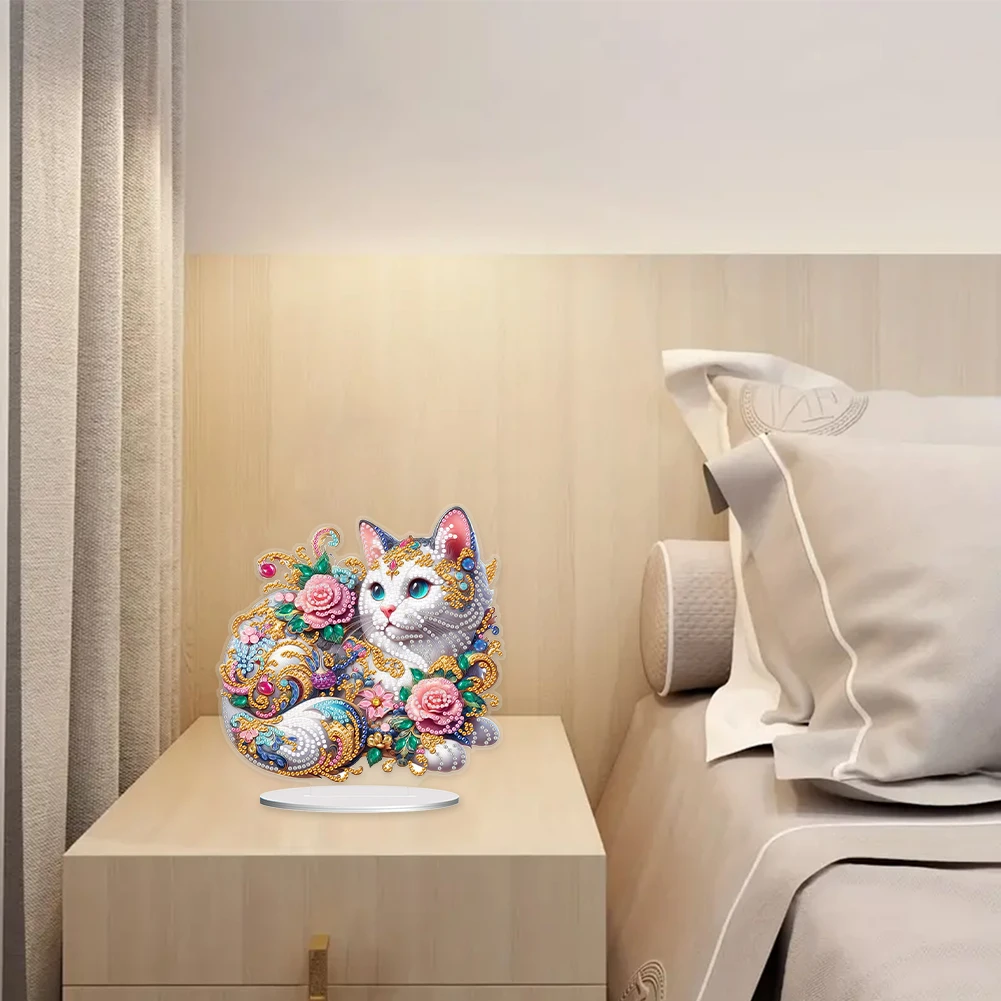 

Настольная алмазная живопись в виде кошки