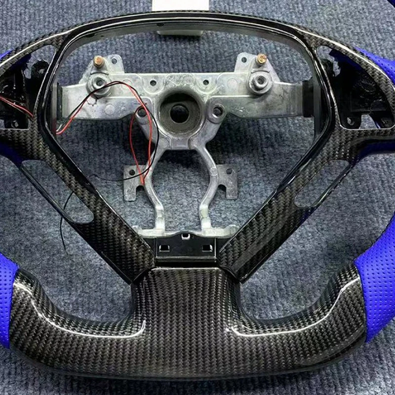 Low Price Wholesale Carbon Fiber Perforated Leather LED Steering Wheel for Infiniti G27 G37 Car Steering Wheel