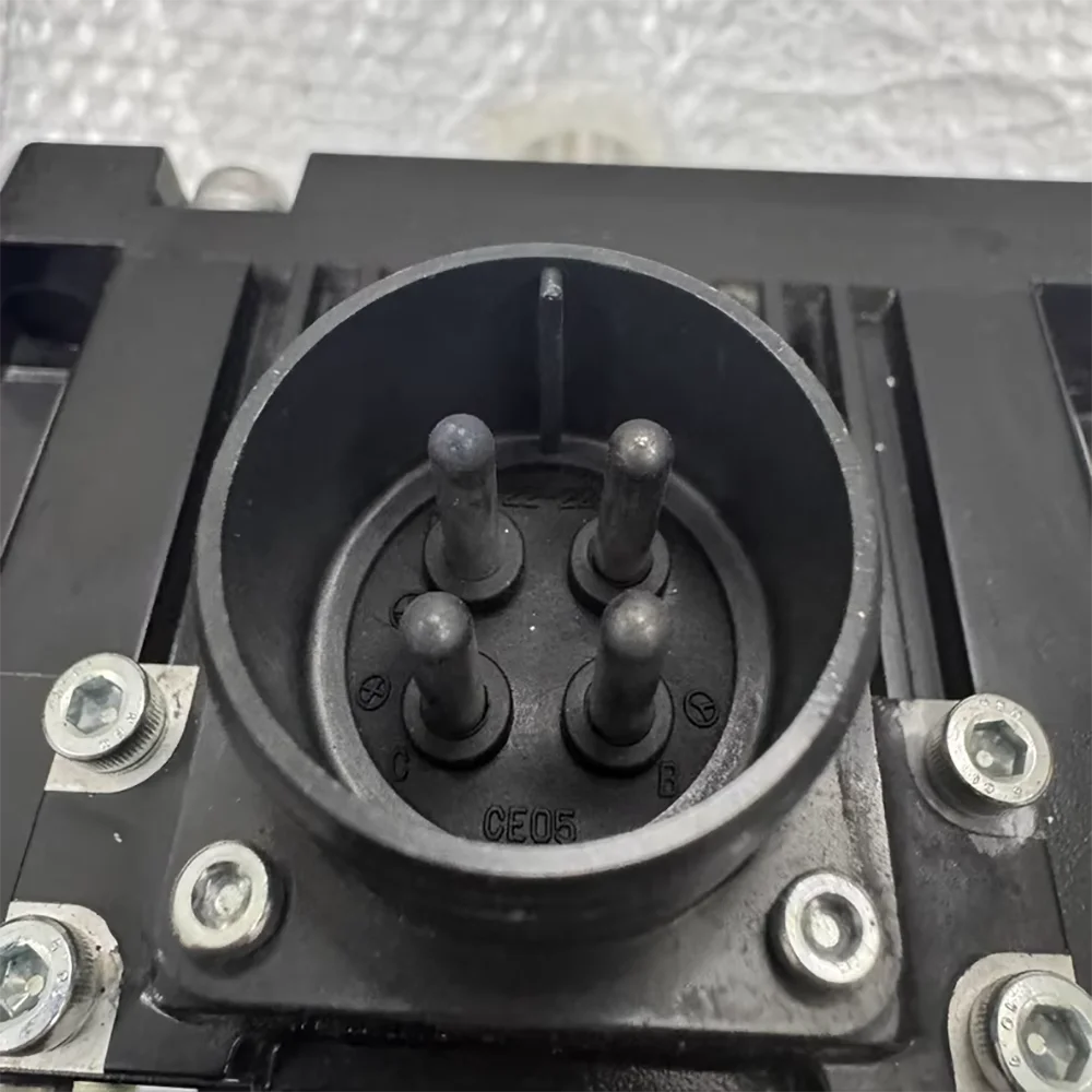 El servomotor 2KW HG-SN202J-S100