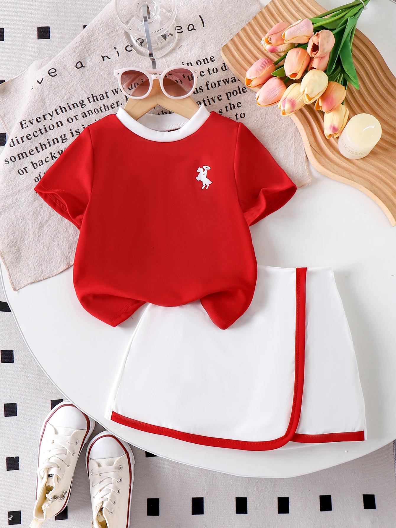 Cross-border summer new girls 2-7 years old red short-sleeved T-shirt + white skirt