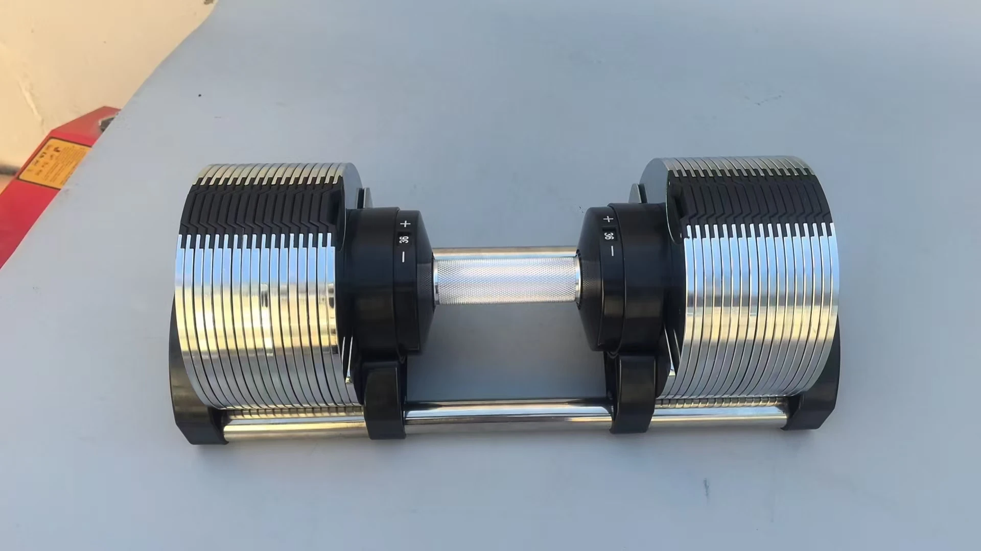 Vendas gerais equipamentos de fitness 20kg 32kg 36kg 40kg 43kg 45kg haltere peso ajustável 1 segundo conjunto de halteres de ajuste rápido