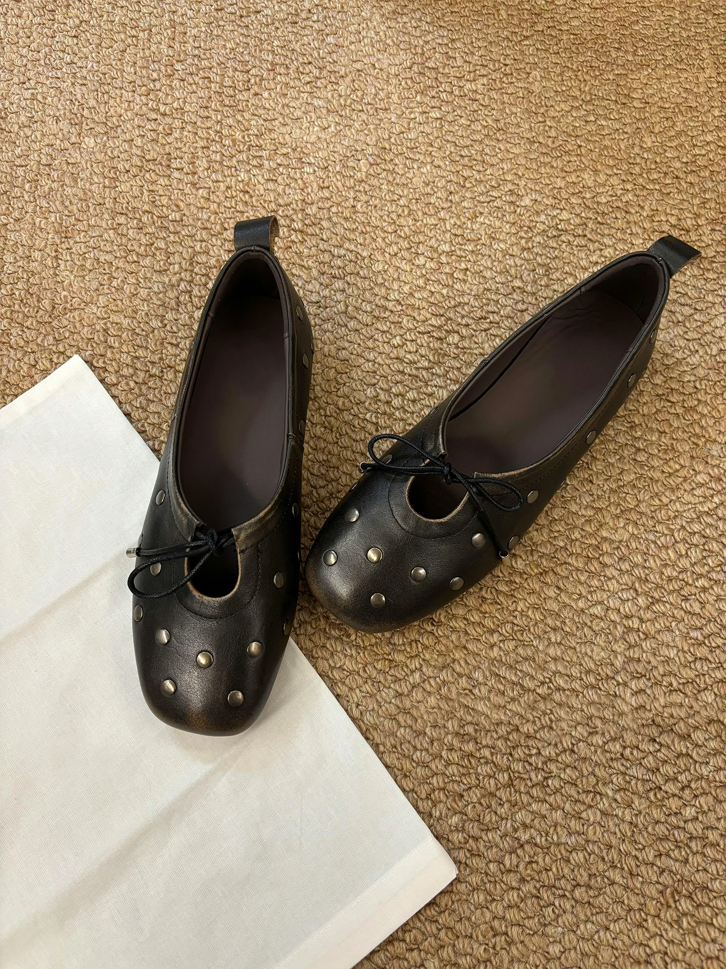 retro-black-leather-rivet-knot-ballet-flats-women-worn-color-mary-janes-flat-mouth-single-shoes-breathable-round-toe
