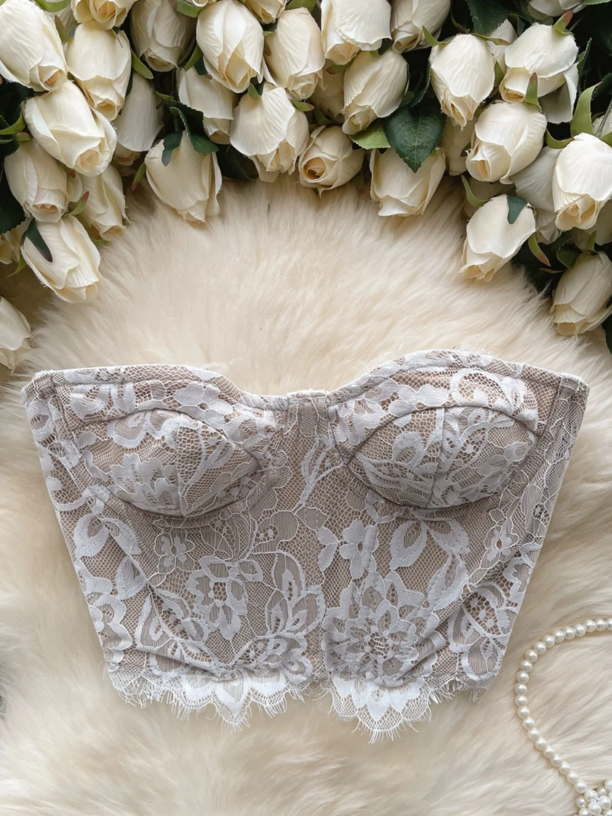 Lace Crop Top Women's Ins Pure Desire Short Sleeveless Outerwear Slim Fit Fishbone Wrap Chest Hot Girl Shorties Trendy