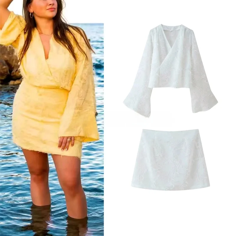 

Summer New Women's Loose Long Sve V-Ne Pure Color Floral Embroidery irt And ort Bodycon Skirt Faion Set