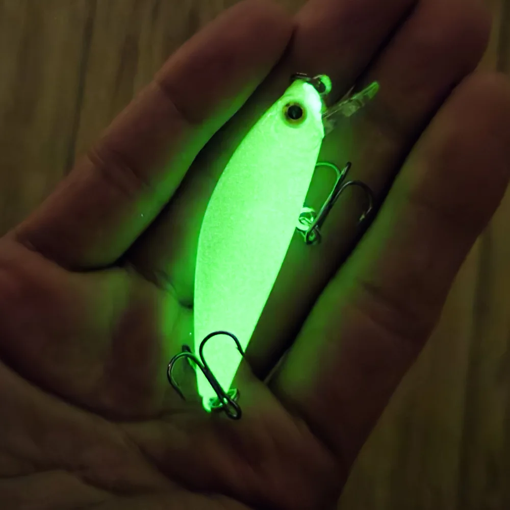 Fishing Lure Sinking Minnow 6.5cm/9g Killer Peacock 3D Eyes Laser Bait with 2 Trible Hook