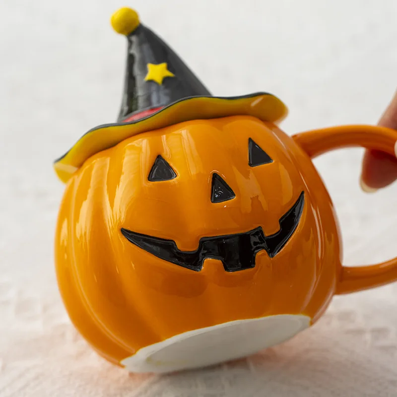

Creative Halloween Decor Funny Pumpkin Lantern Mug - High Aesthetic Cute Ceramic Cup with Lid