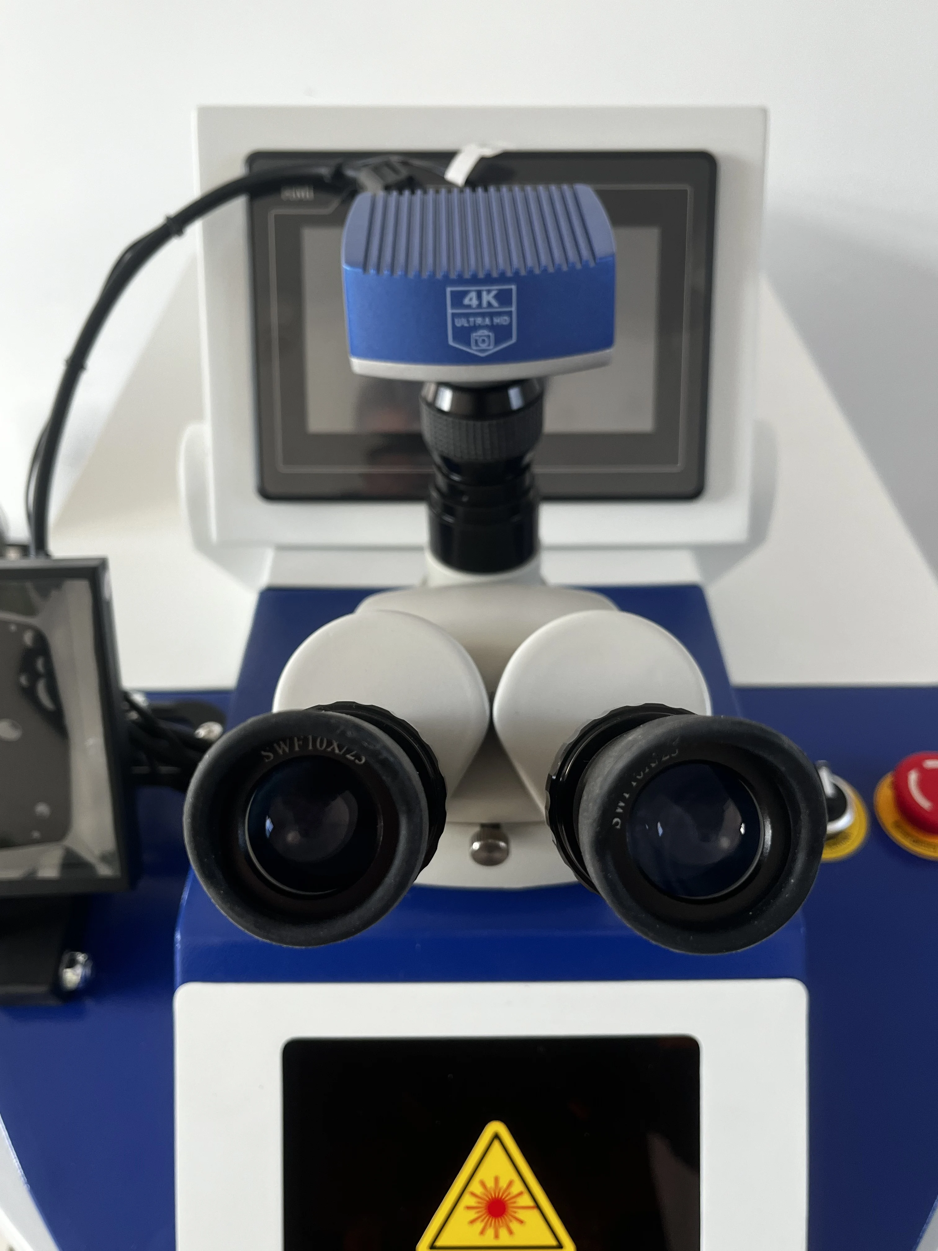 Precision jewelry laser welding machine 0.1mm fine spot welding for seamless repair of gold/platinum/silver jewelry