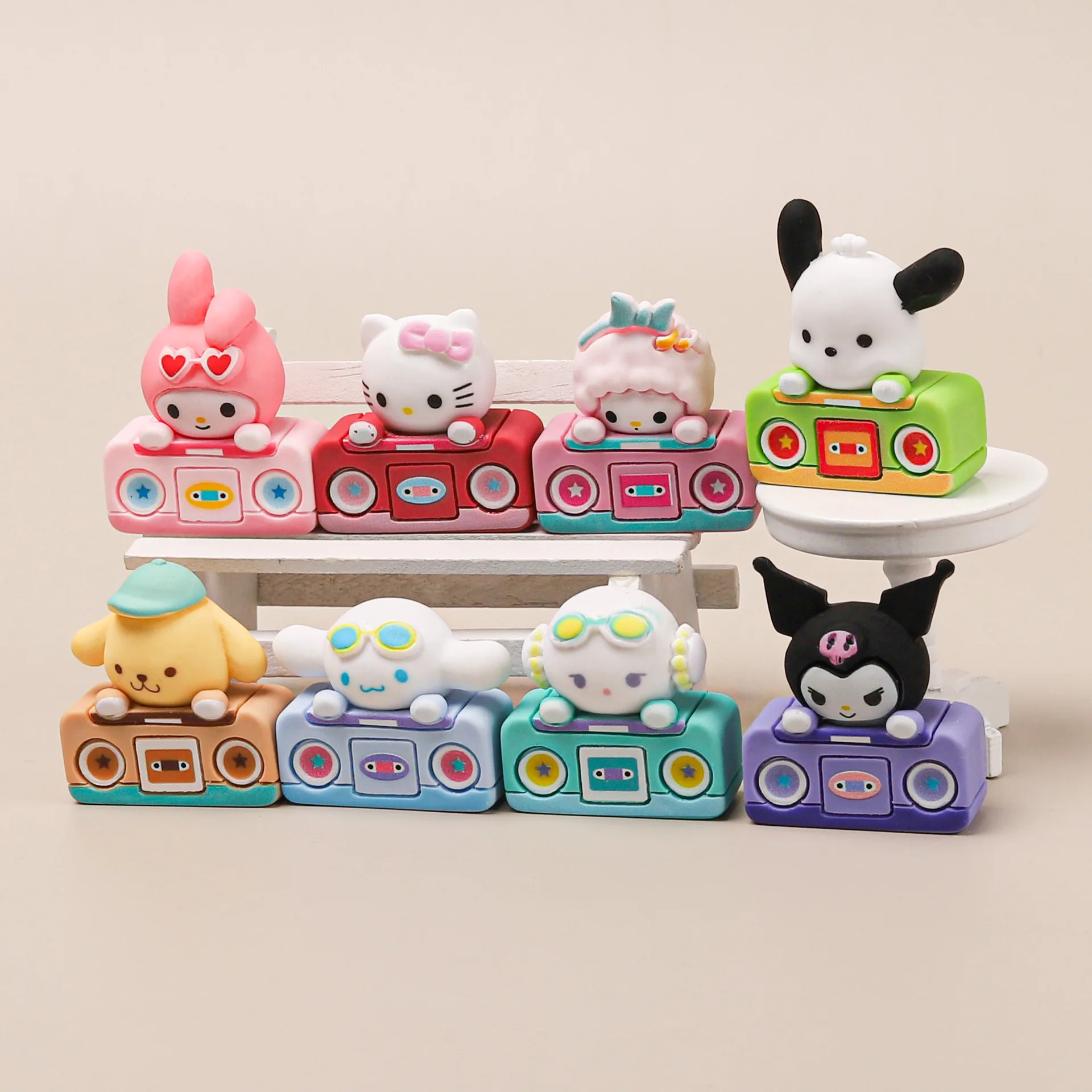 เครื่องเล่นเทปเฮลโลคิตตี้แบบการ์ตูนใหม่ ของตกแต่งเรซิ่นตั้งโต๊ะ สไตล์ทันสมัย