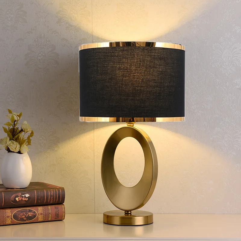 Nordic ins light luxury small desk lamp bedroom living room study creative simple modern retro decoration cute bedside lamp