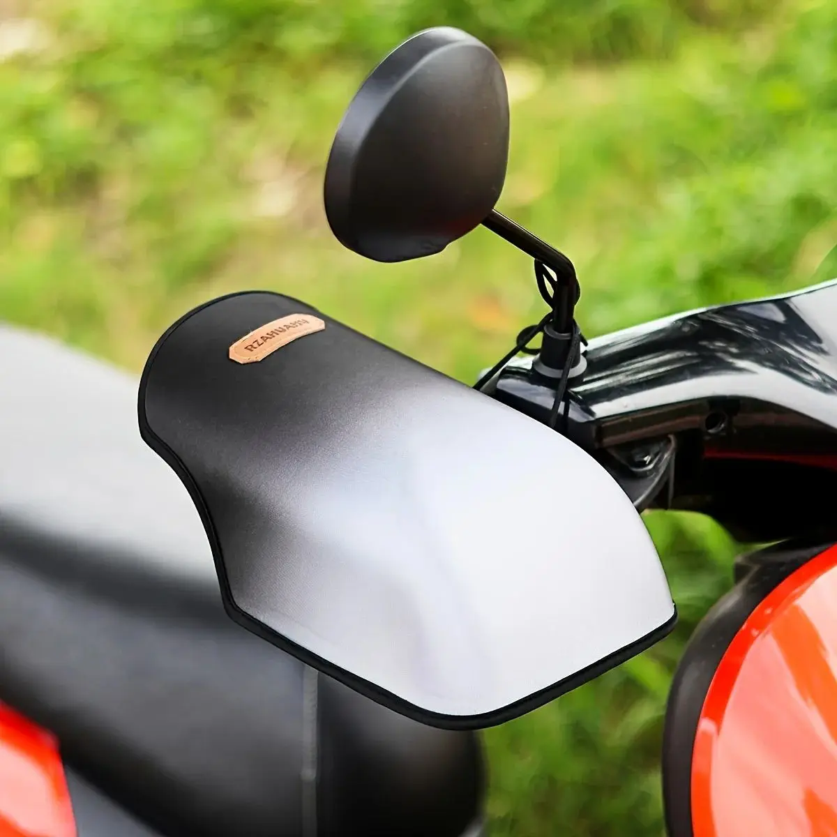 

Summer Sun Protection Motorcycle Handlebar Covers, 1Pair Sunshade Windproof Handguards Motorcycle Battery Waterproof HandCover