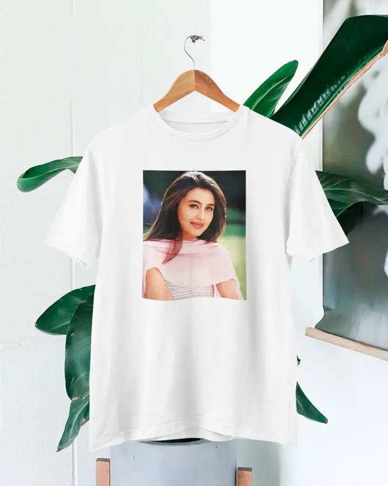 Rani Mukerji Bollywood photo tRani MukerjiBollywood movies fans Rahul and AnjaliKuch Kuch Hota Hai tRani Bollywood topshirt