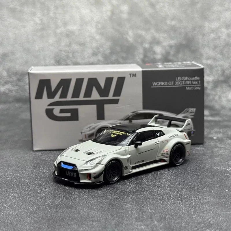 MINI GT 1:64 LB‑Silhouette WORKS GT 35GT-RR GTR R35 Alloy Car Model Static Collection Decorated Holiday Gifts Toys