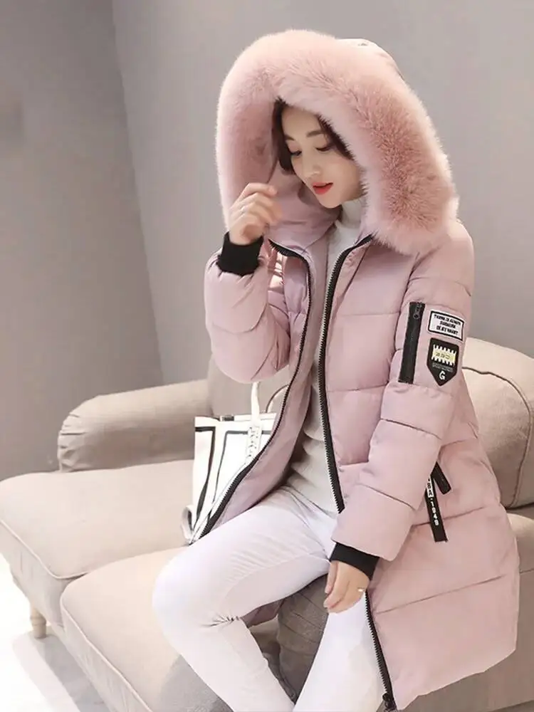 

Women Winter Fur Collar Hooded Parka Fashion Letter Patch Zipper Pockets Design Long Jacket Elegant Slim Warm Thick Female Coats