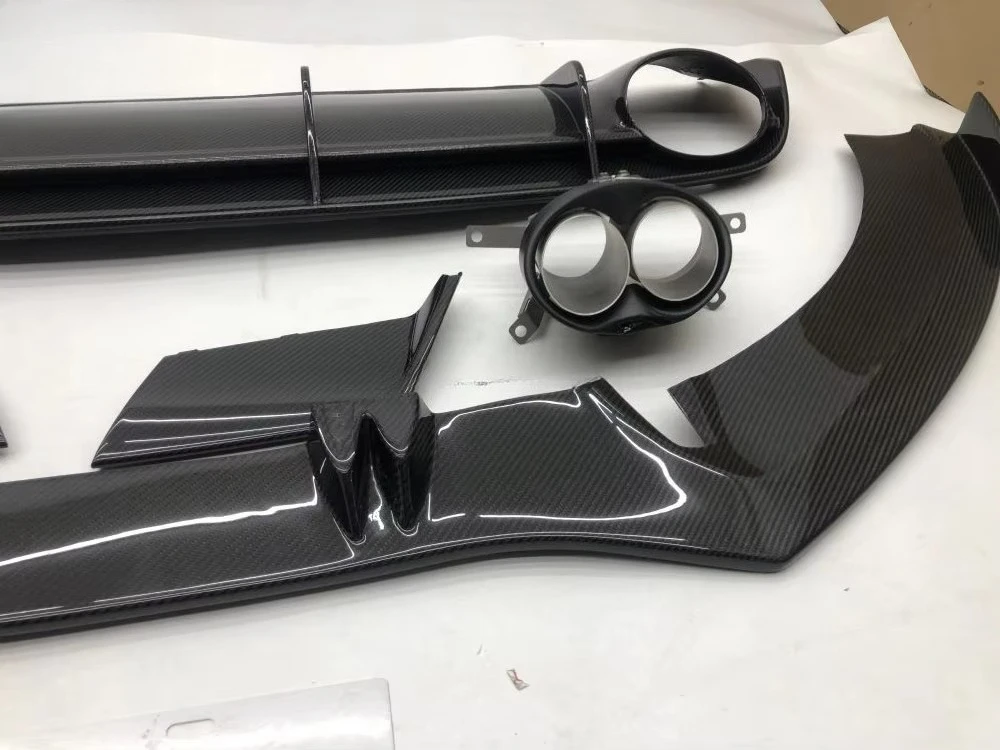 Car Carbon Fiber Body Kit Front Lip Diffuser Exhaust Carbon Reminder Fog Lamp Trim Sheet Suitable for RS6 C7