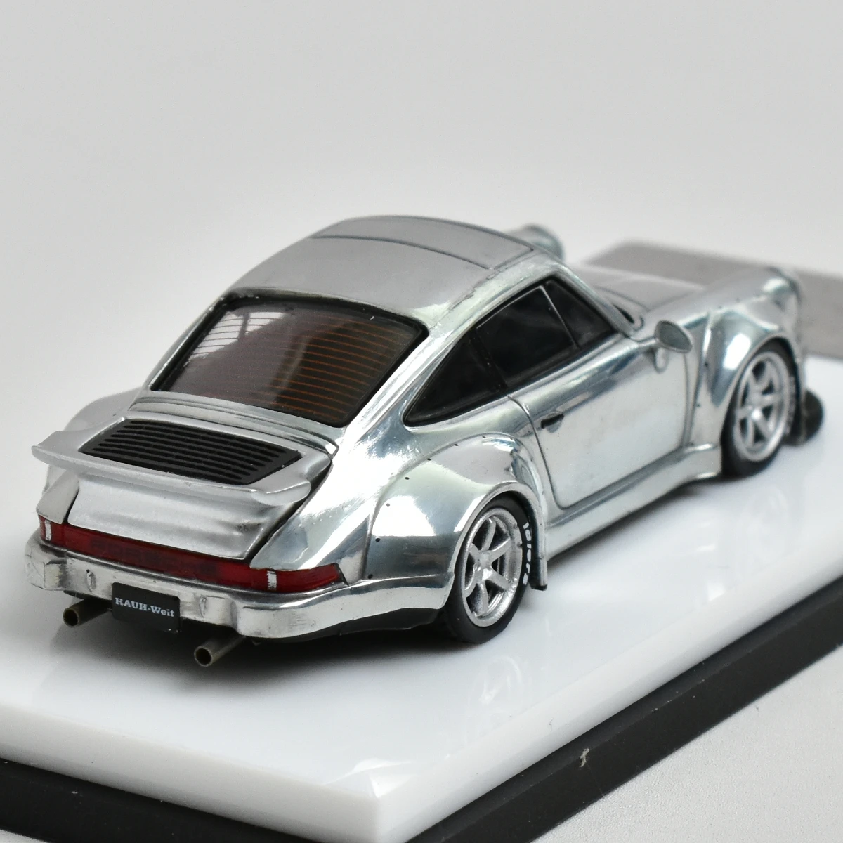 Model Collect MC 1:64 RWB930 Diecast Model Car