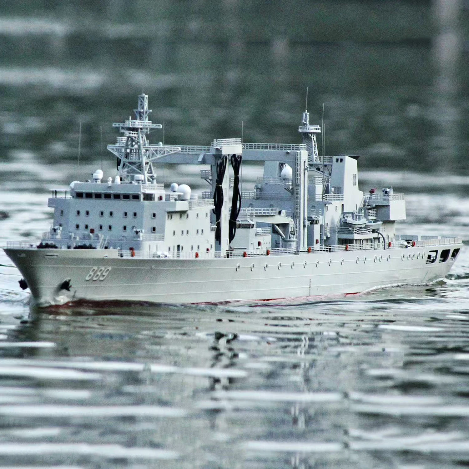

1/200 RC Boat 89cm 903/903A Replenishment Ship Remote Control Boat Meticulously Crafted Dual Motor RC Schiffe Model Kit Ship Toy
