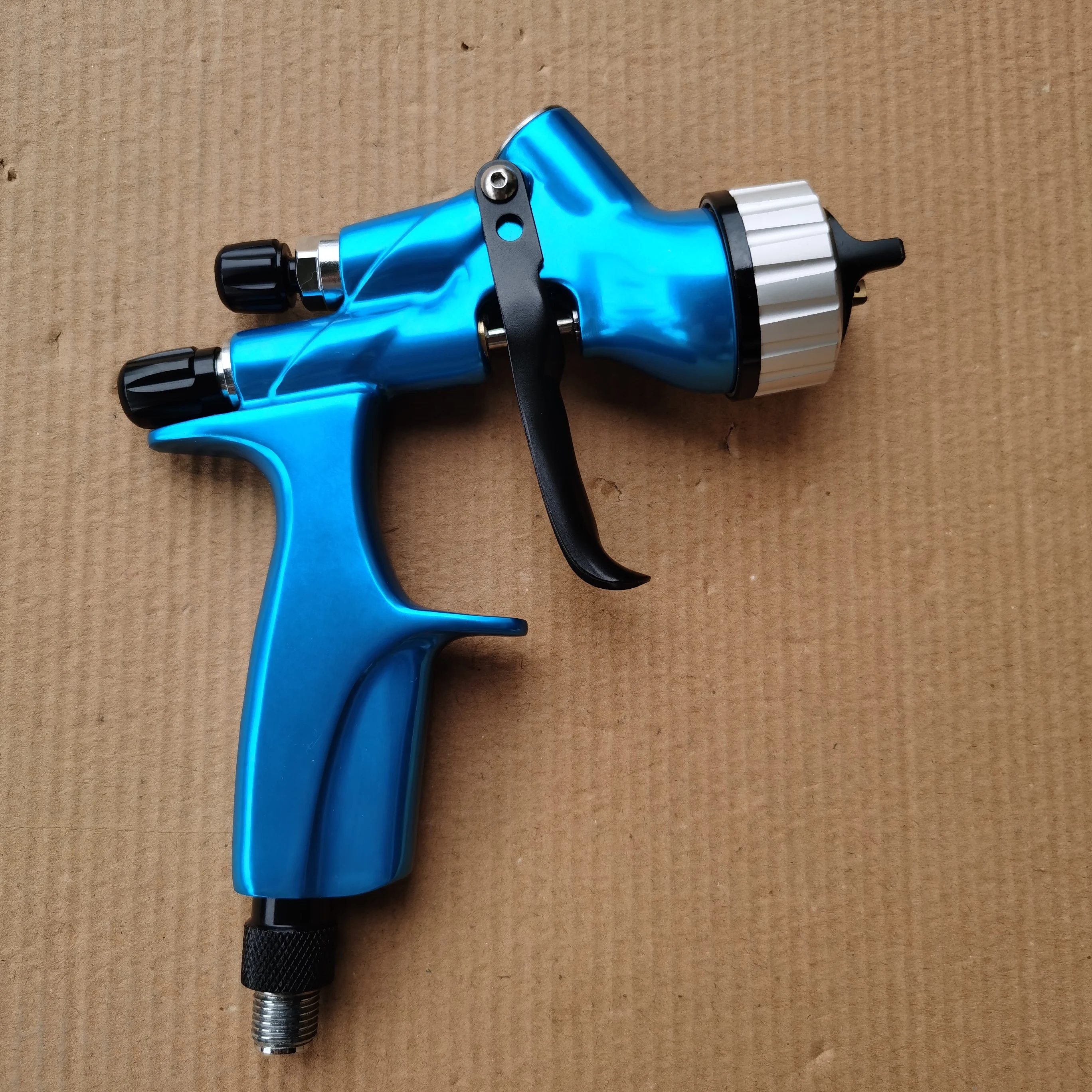 Pistola de pintura a base de agua Pistola de pulverización técnica alemana Pistola de pulverización automática