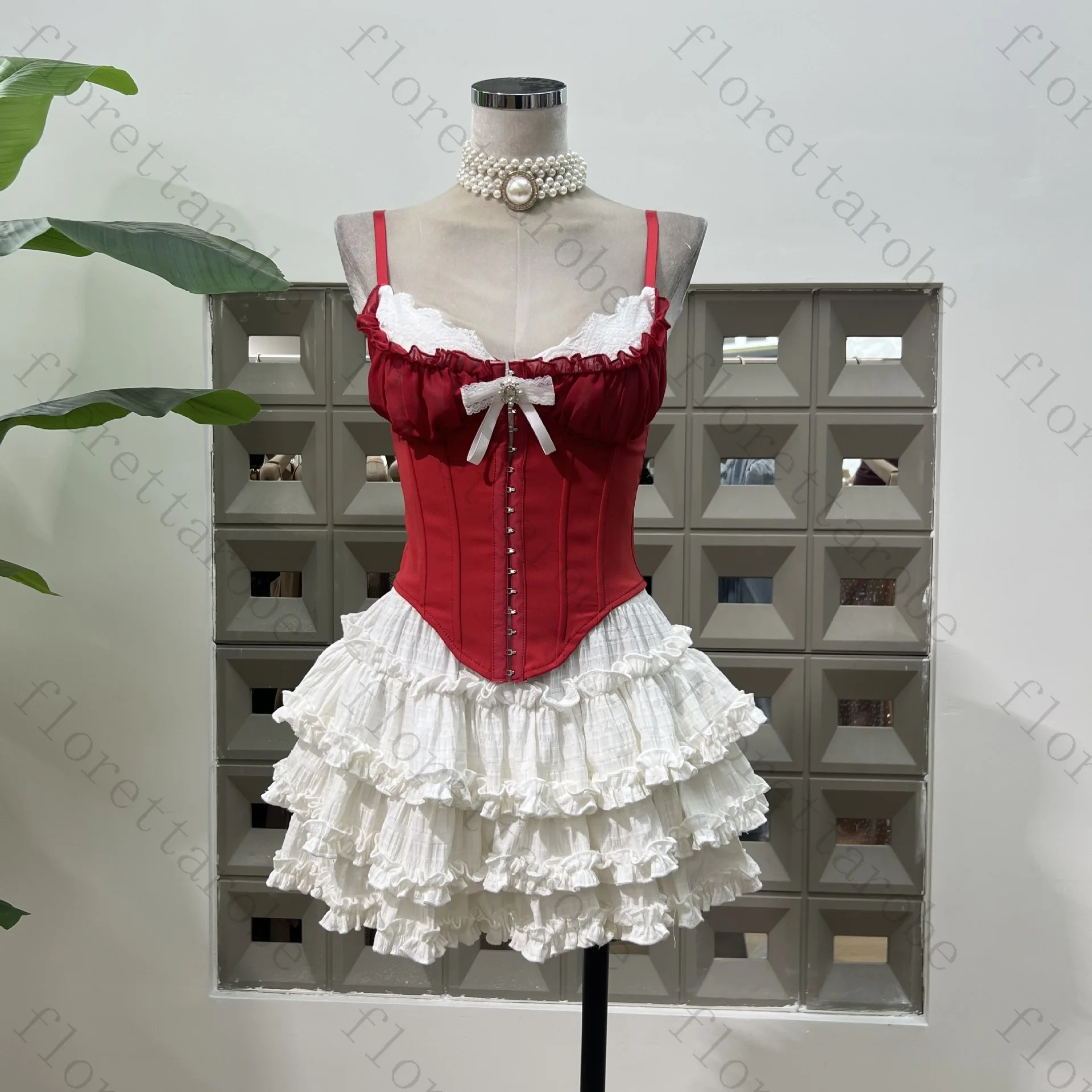 Customized Red Spaghetti Strap Corset Top White Tiered Ruffle Mini Skirt Two Piece Set Bow Decor Evening Party Matching Outfit