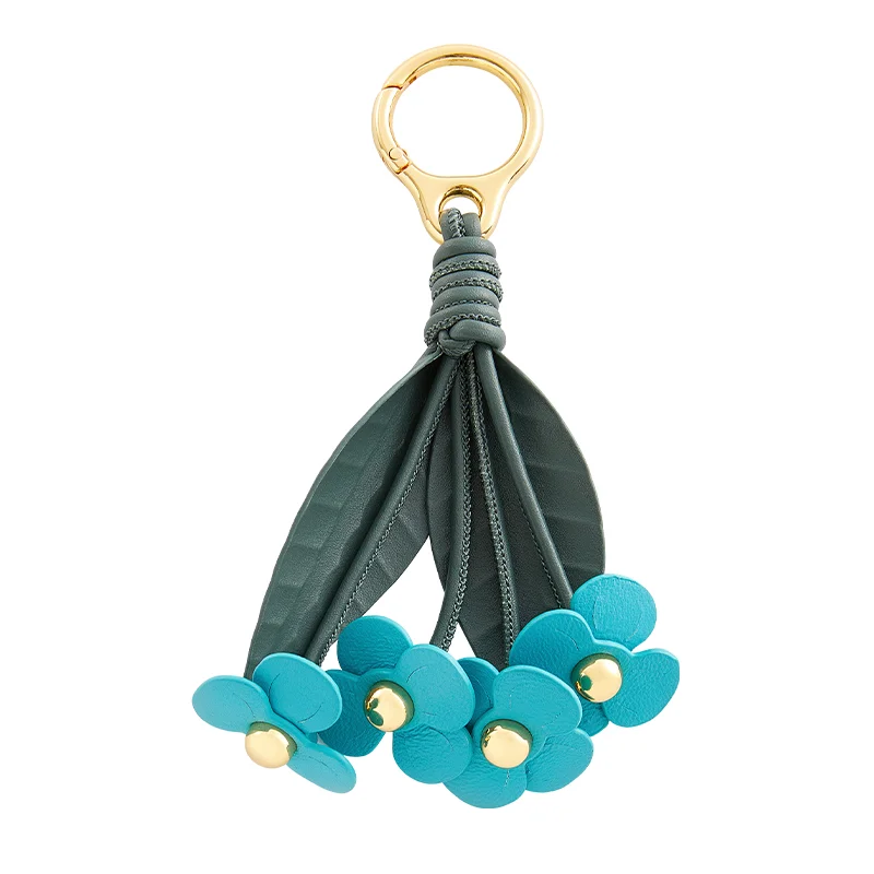 Strawberry flower leaves bag charm for women bag fashion high-end exquisite workmanship bag decoration bag accessories