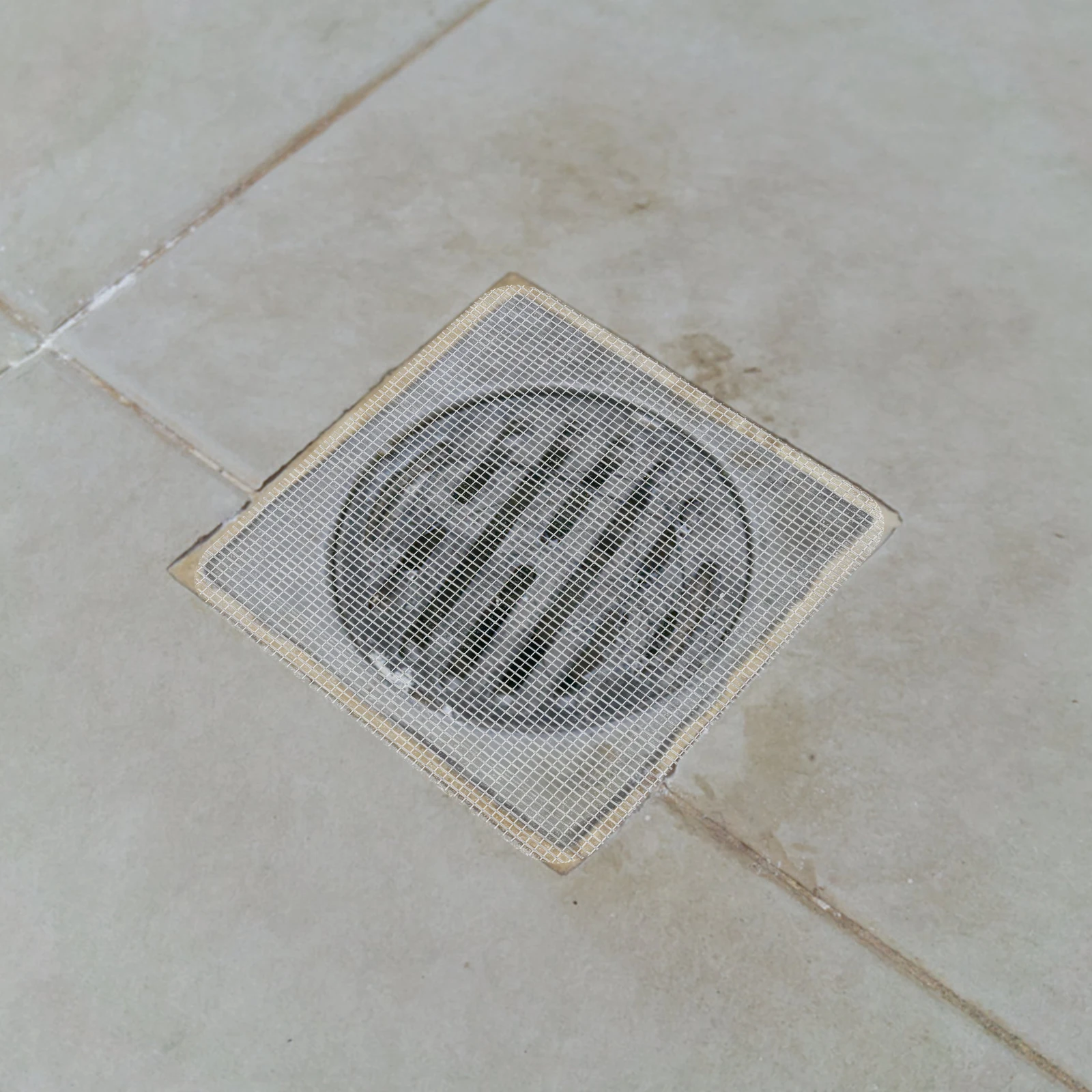 

100 pcs Mesh Drain Covers Repair Stickers For Shower Floor Drain Hair Catcher Anti-Blocking Filter Decal Waterproof Adhesive