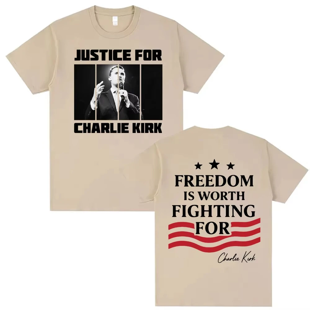 تي شيرت هاراجوكو كبير جدًا للرجال والنساء تشارلي كيرك العدالة والحرية يستحق القتال تي شيرت بنمط مزدوج الجوانب