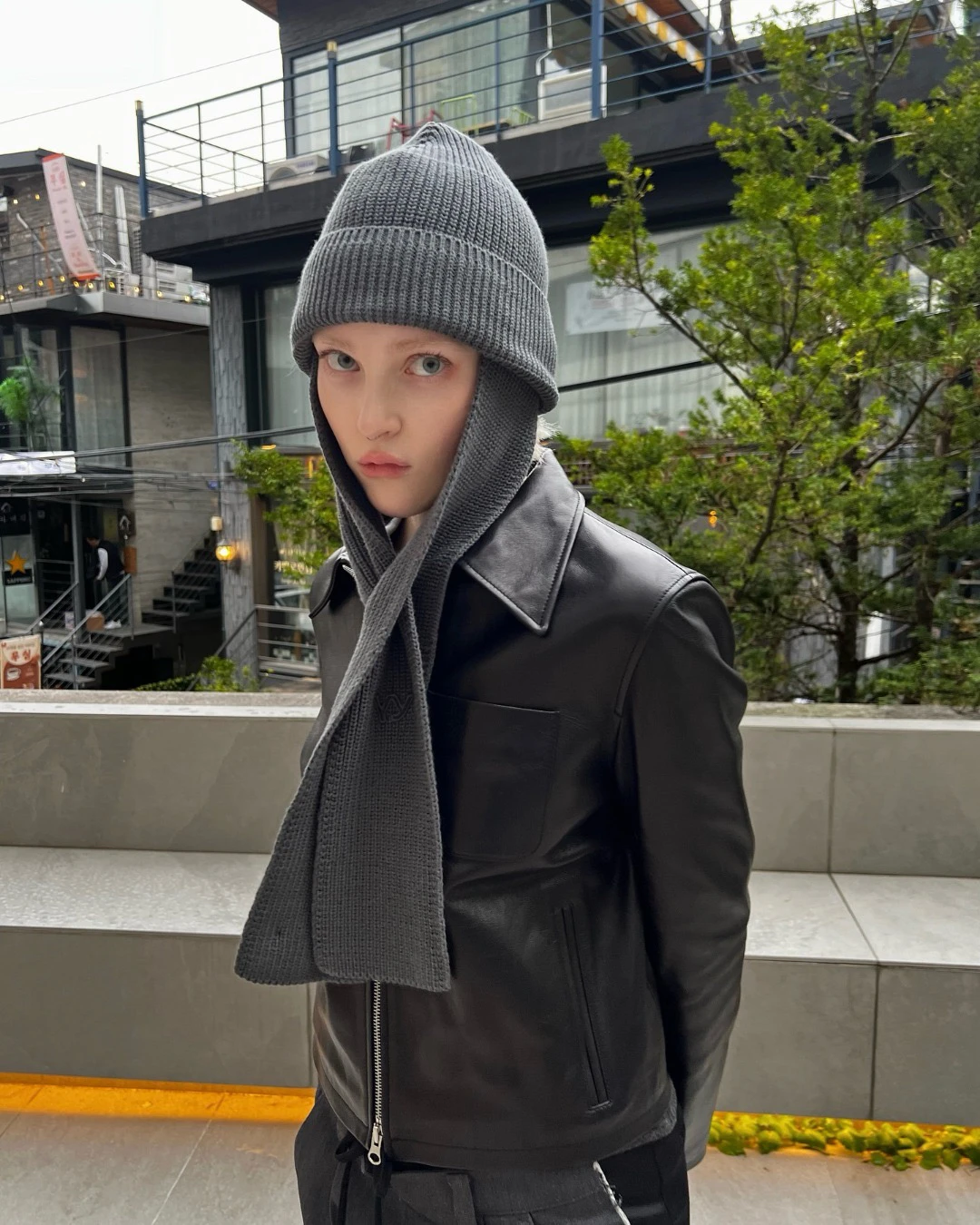 

Cute Embroidered Woolen Letter Scarf And Knitted Hat Inteated Jennieopen*yy Casual Sle for Young Women Spring Autumn Winter