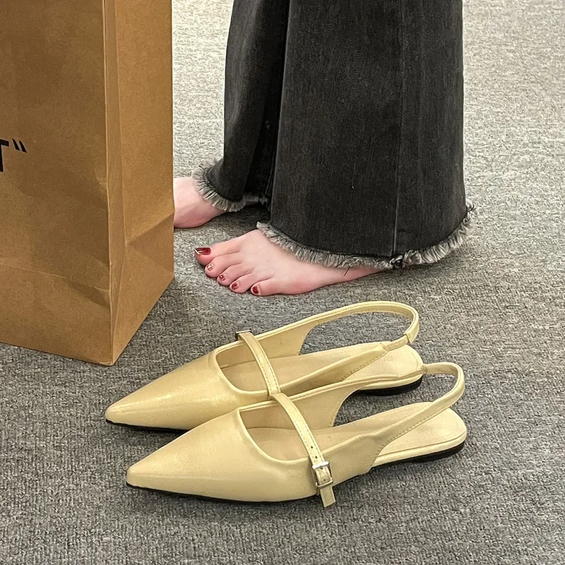 Sandalias planas francesas Baotou para mujer, zapatos de hadas, novedad de primavera y verano, zapatos individuales con temperamento de diamante puntiagudo, sandalias mulas