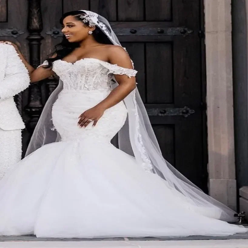 تخصيص رومانسية قبالة الكتف الدانتيل حورية البحر فستان الزفاف ذيل شابيل Vestidos De Casamento أثواب الزفاف الأفريقية