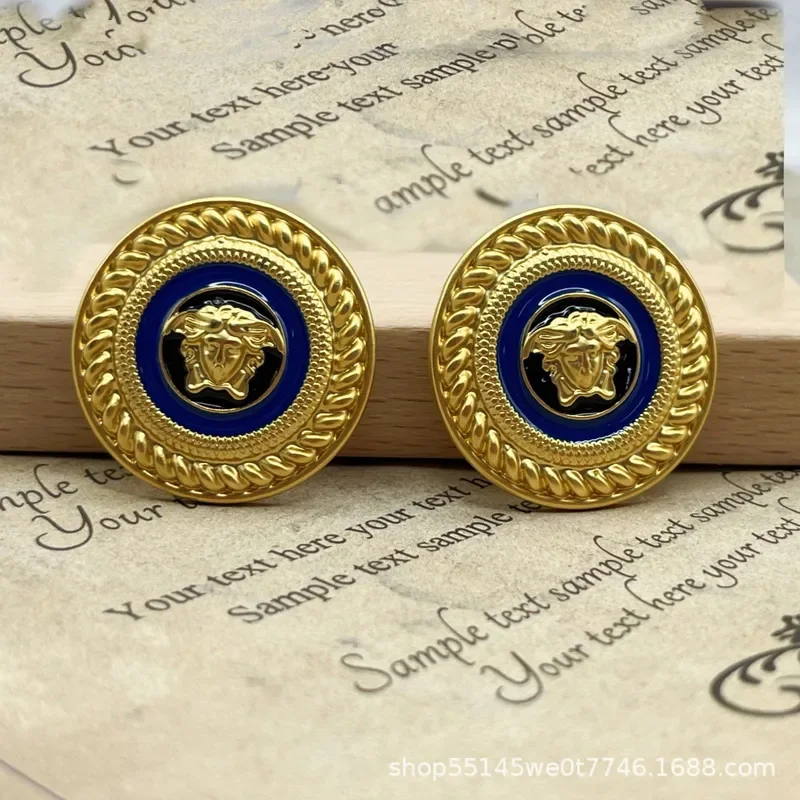European and American medieval vintage Queen Medusa avatar earrings, paper pattern retro court Monroe wind medieval earrings