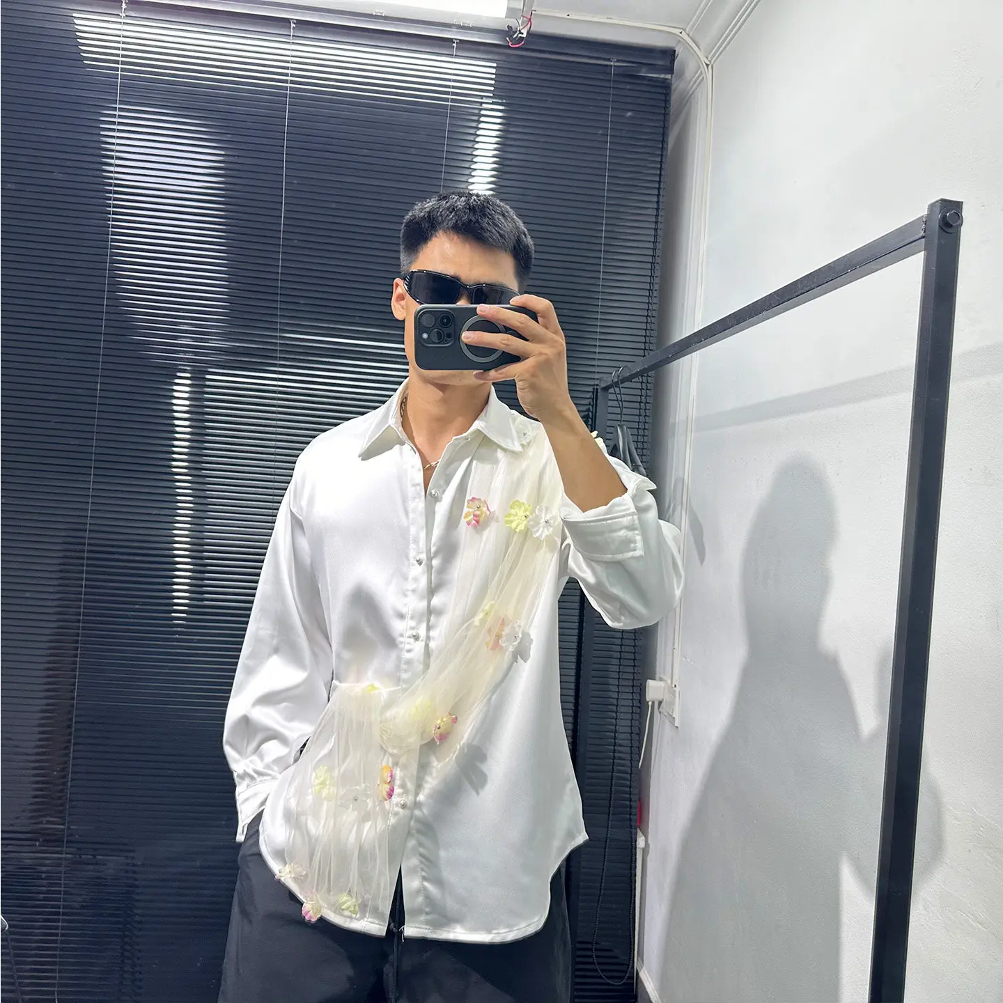 Dark-themed, avant-garde, minimalist casual shirt; men and women autumn loose retro idle style all-matching shirt, trendy