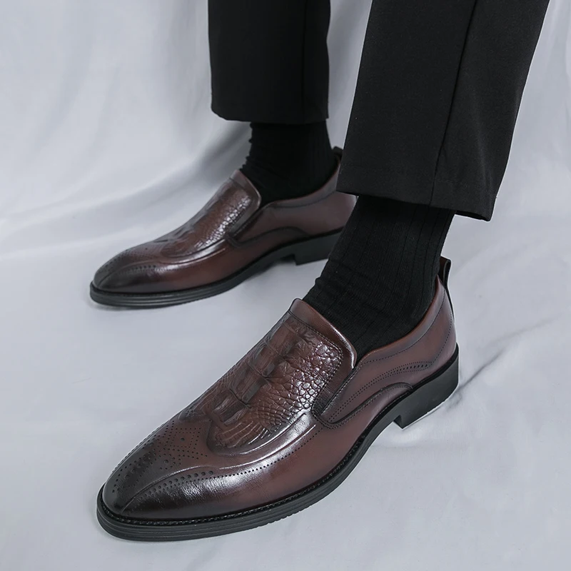 Large Size 38-46 Vintage Men Brogues Black-brown Color Men Crocodile-patterned Leather Business Casual Shoes Social Shoes