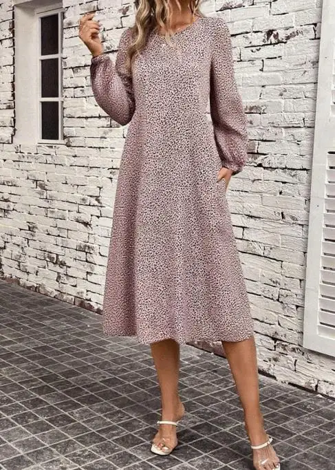 

2025 Autumn/Winter New Women's Fashion Casual Round Neck Leopard Pattern Long Sleeve Loose Dress Women's Wear
