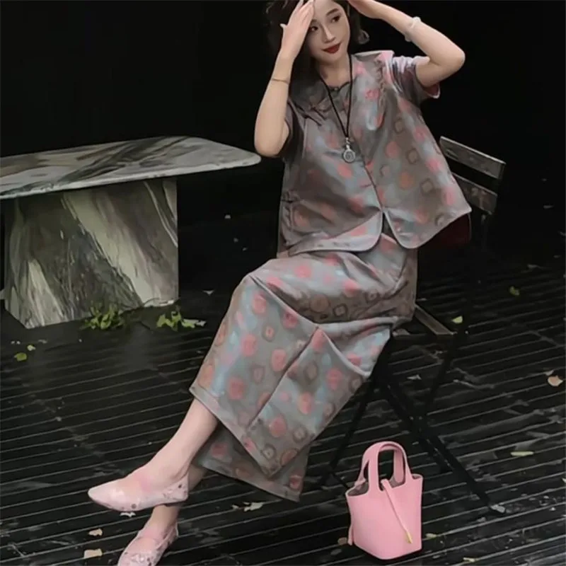 

Новинка 2023 года, весенние элегантные женские комплекты из двух предметов, модные брюки во французском стиле и винтажная женская блузка с цветочным принтом