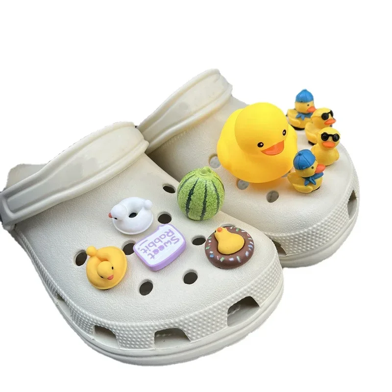 Whole Set Hot Sale DIY Shoes Charms for Little Yellow Duck Hole Shoe Charms Designer Quality Garden Shoe Decoration Girl Gift