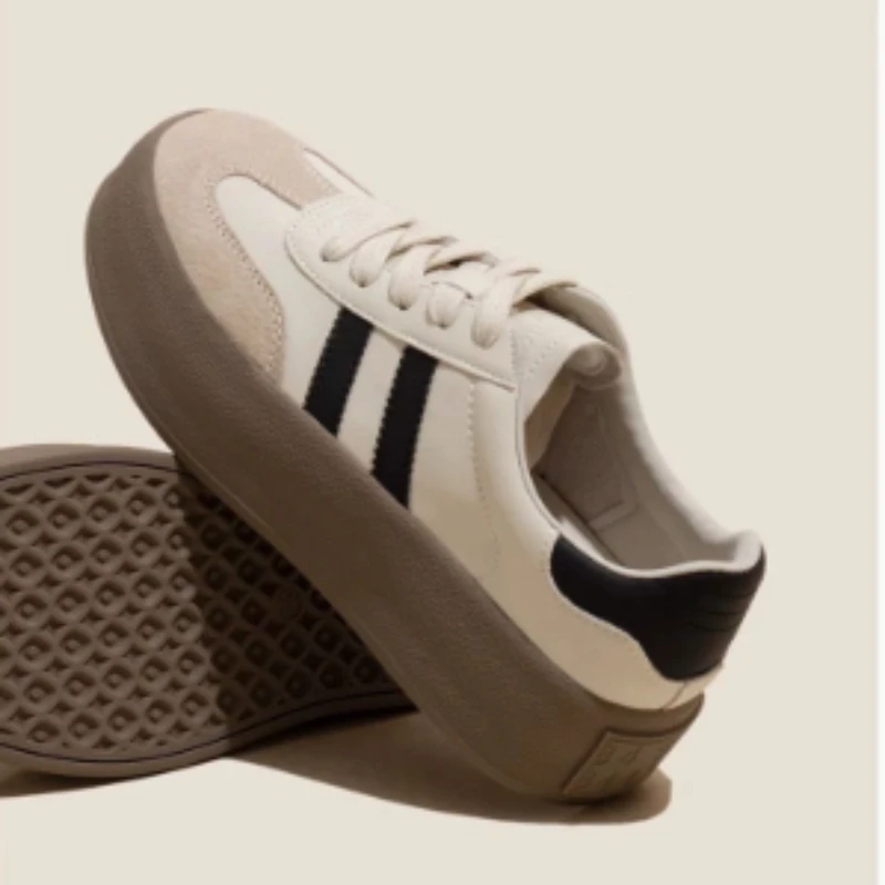 2026 Autumn New Luxury Shoes for Woman Classic Sneakers Women Leather Retro Low Cut Lace -up Casual Women Sneakers Plus Size 44