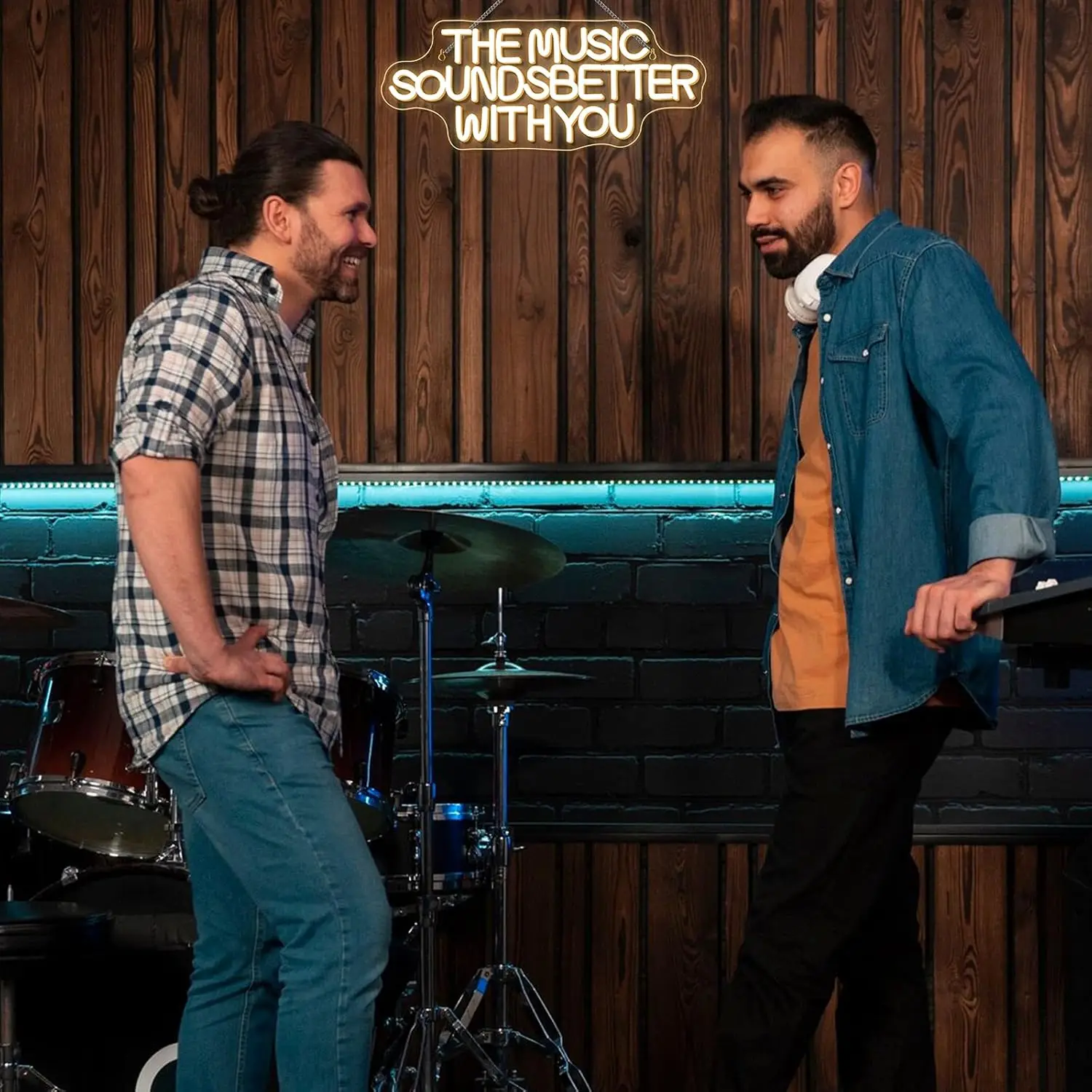 La musique sonne mieux avec vous enseigne au néon USB Dimmable LED enseigne au néon pour boisson Bar homme grotte chambre fête décoration murale