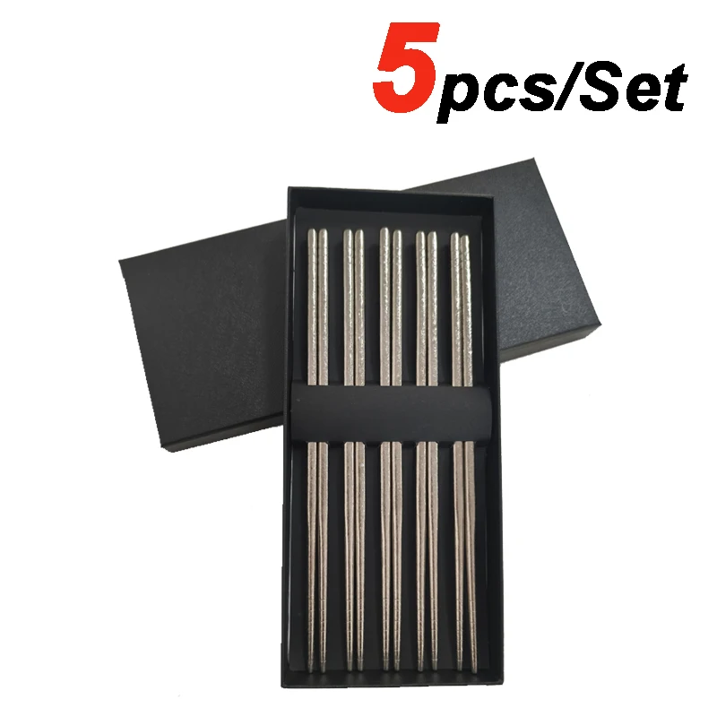 

Pure Titanium Gift Set includes 5 pairs of titanium chopsticks. Non-slip durable and lightweight—an ideal gift for home picnics