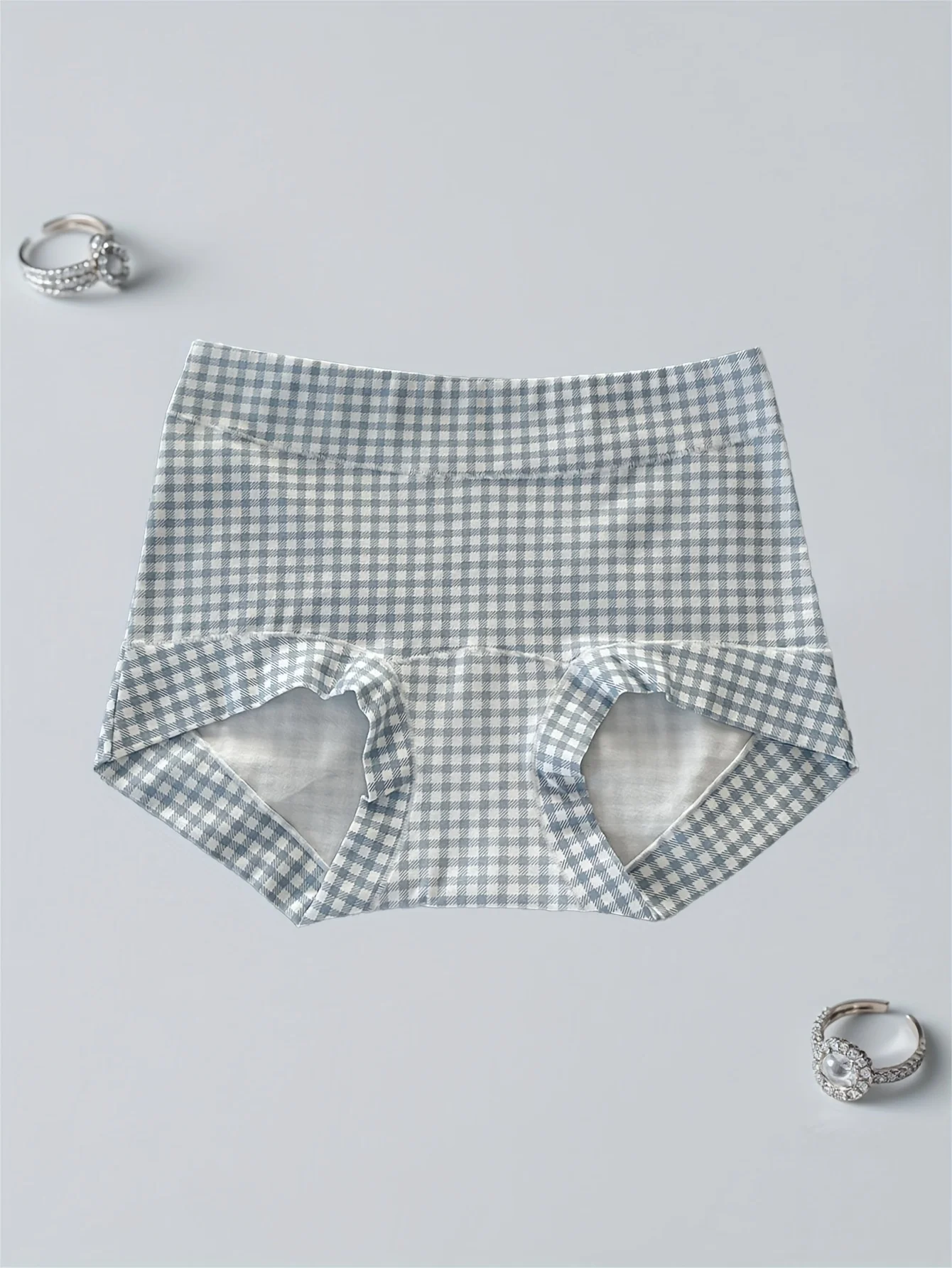 4-pcs simple and cute casual baby cotton floral underwear for girls, mid waist floral comfortable flat corner pants