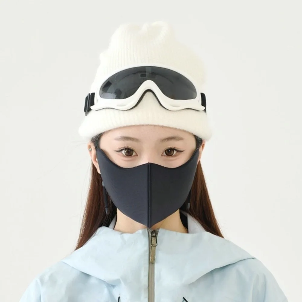 Nuova maschera calda traspirante Maschera antipolvere lavabile Copertura per il viso Autunno e inverno