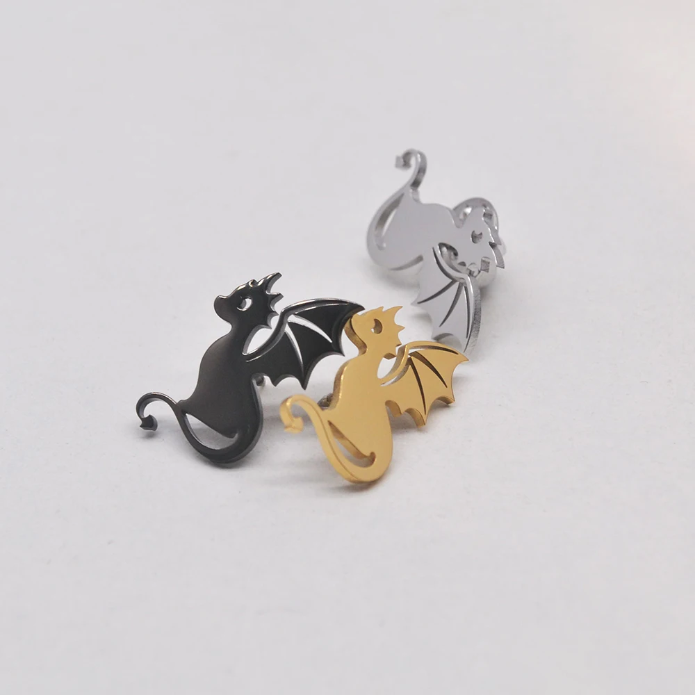 

Retro-Style Small Stainless Steel Flying Dragon Brooch With Metal Embossed Badge, Unisex Accessory