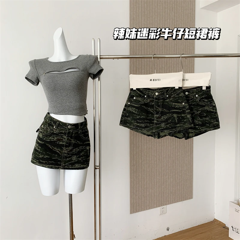 

Women Army Green Camouflage Denim Shorts Hight Waist Mini Shorts 2000s Vintage Aesthetic Y2k Short Pants Harajuku Clothes Summer