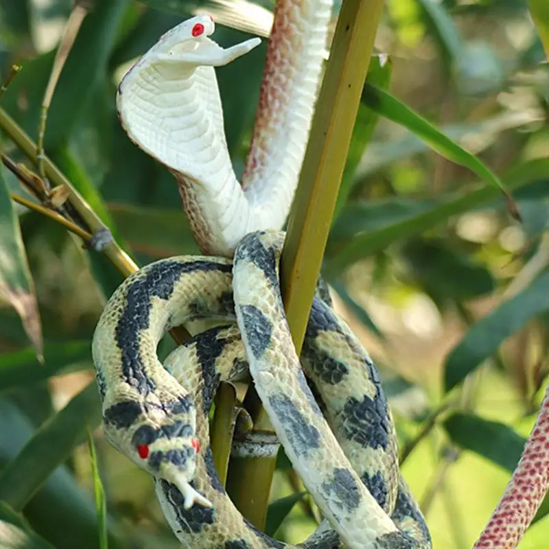 New Realistic Simulation Snake Model Scary Rubber Snakes Tricky Pranks Toys Horror Toy For Halloween Event Party Gag Gifts