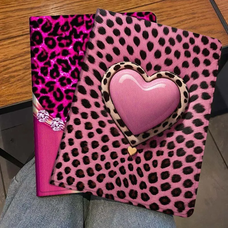 

Сверкающий чехол-книжка с розовым леопардовым сердцем для Honor Pad 8, V8, 9, GT, MagicPad 13, 3, 2, Tab, MatePad Pro, Air 12, X, 12.6
