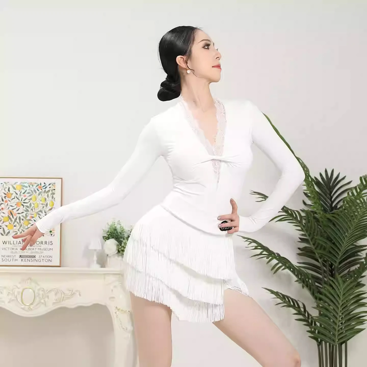 Damen-Latin-Tanz-Performance-Kostüm, sexy Spitze, langärmeliges Oberteil + kurzer Rock, 2-teiliges Tango-Chacha, professionelles Wettkampf-Set